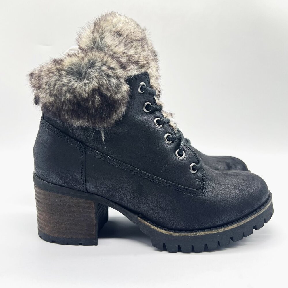 Carlos By Carlos Santana Size 7 Black Fur Trimmed Lug Sole Combat Boots‎ Shoes